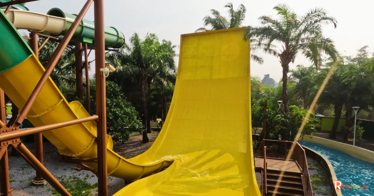 water slides in columbia pictures พัทยา